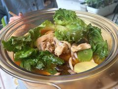 -满格嗦新疆椒麻鸡火锅.炒米粉(川大江安校区店)