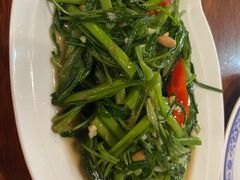 -Dang restaurant (patong phuket)