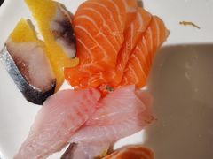 三文鱼-钱小奴海鲜自助黑金店(杭州滨江龙湖店)