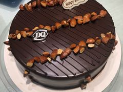 巧克力巴旦木-DQ·蛋糕·冰淇淋(城南嘉园店)