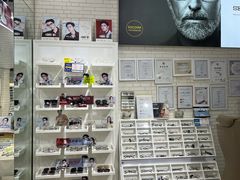 -诺柯视眼镜-蔡司依视路官方工厂店(淞南一店)