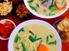 -三百碗宝应长鱼面(板仓街店)