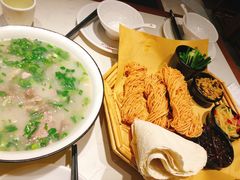 -丁里羊肉小镇(天鹅湖总店)
