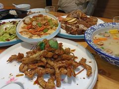 -快乐老家三鲜饺子东北菜(南六中路店)