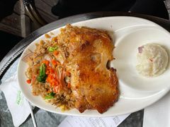 -玛格萝妮比萨屋(四平店)