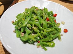 -聚鑫朋酸菜肥肠(文艺路口店)