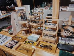 -肆兮眼镜·蔡司·徕卡战略合作店(大坪店)