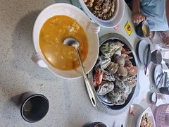 -巧克力渔家.小船海鲜胶东菜(三浴场店)
