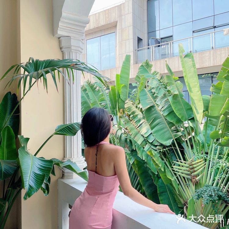 海口网红餐厅｜get明星同款洞穴风‘私房菜’