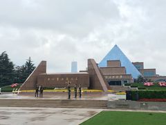 -上海市龙华烈士陵园