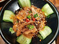 -老牌坊云南鱼豆花火锅(爱建店)