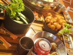 -叽叽扎扎烤肉场(生态城万达店)