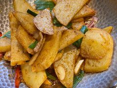 -隔壁老王·家常云南菜(花巷店)