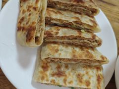 -溢心园香河肉饼总店