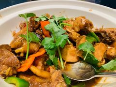 鲍鱼焖鸡-無鱼鳞比