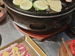 -胡悦里韩式烤肉(芝罘万达广场店)