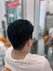 -豪斯塔美发连锁