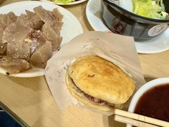 -闫家驴肉老店(华电一校店)