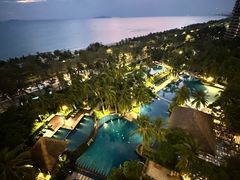 -三亚湾海居铂尔曼度假酒店