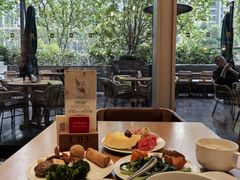 -上海前滩香格里拉大酒店