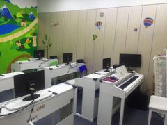 -The ONE 智能钢琴教室音乐恋琴吧·青岛市海玖玖艺术培训学校