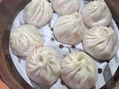 -莱莱小笼·乔艾