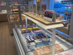 面包甜点陈列柜-好利来(靖江路店)