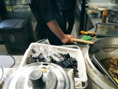 自黑豆腐-自黑豆夫·臭豆腐夹馍(四海唐人街店)