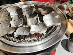 -围炉肉舍丹东海鲜烤肉·烤活鳗(步行街店)