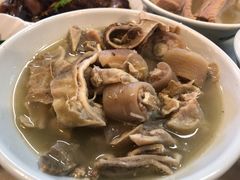 猪杂猪尾汤-松發肉骨茶(克拉码头店)