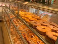 面包甜点陈列柜-好利来(阜成门店)