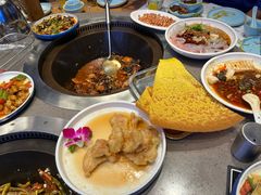 -山河屯铁锅炖·非遗东北菜(南山店)