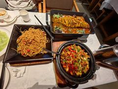 -鄱阳湖·江西小炒·瓦罐煨汤(五道口店)