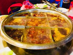 -朱氏胖子烂火锅(洪崖洞店)
