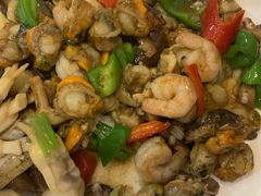 海鲜杂拌-鑫渔港海鲜本地菜·山海关浑锅(东戴河店)