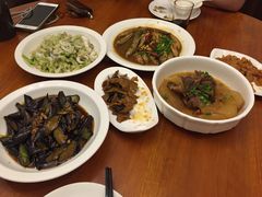 -亭下湖饭店(康岭店)