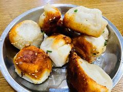 -黄阿姨锅贴大王(万航渡路店)