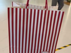 -红宝石·鲜奶小方·海派西点房(长阳店)