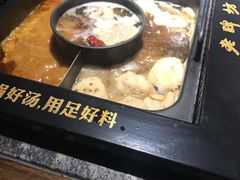 -老牌坊云南鱼豆花火锅(哈西万达店)