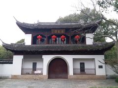 -汇龙潭