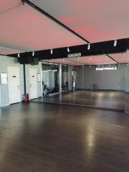 -泫舞舞蹈工作室