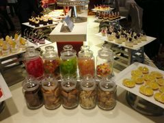 -凤冠假日酒店自助餐