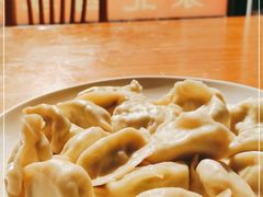 -东北四季饺子王(华山路店)