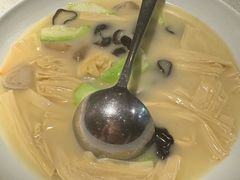 浓汤煮鲜腐竹-汤城小厨•粤菜•靓汤(望京凯德mall店)