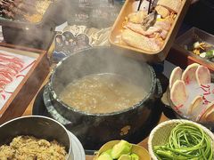 -芸山季·云南山珍菌火锅(人民广场来福士店)