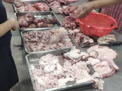 -标记美食新鲜猪杂(兴南大道店)