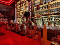 -饮湖威士忌鸡尾酒吧