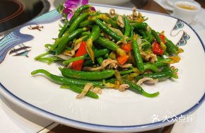 Stir-Fried Bean Threads with Cucumber Blossoms