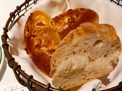 餐前包-Wolfgang’s Steakhouse 沃夫冈牛排馆(上海白玉兰广场店)