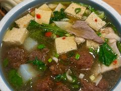 -金莹丸子汤清真(朝外SOHO店)